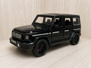 Mercedes G500 Die Cast Model (1:32 Scale)