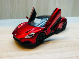 Maserati MC20 Die-Cast Model Car (1:32 Scale)