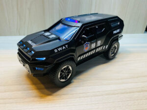 SWAT Armored Police Die-Cast Model (1:24 Scale)