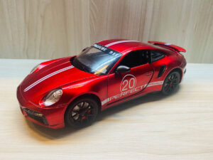 Porsche 911 Turbo S Die-Cast Model Car (1:24 Scale)