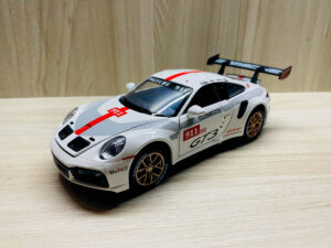 Porsche 911 GT3 Die-Cast Model Car (1:32 Scale)
